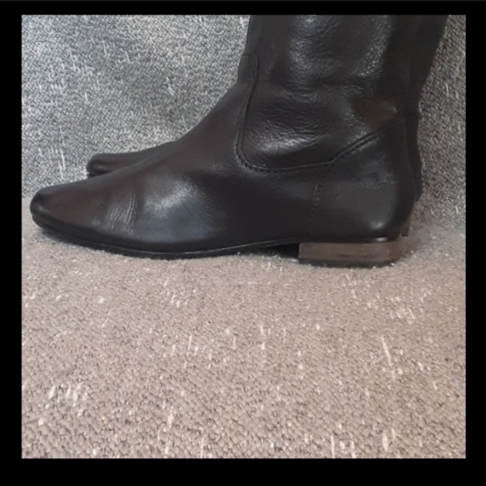 Coach boots😍 - Picture 5 of 7